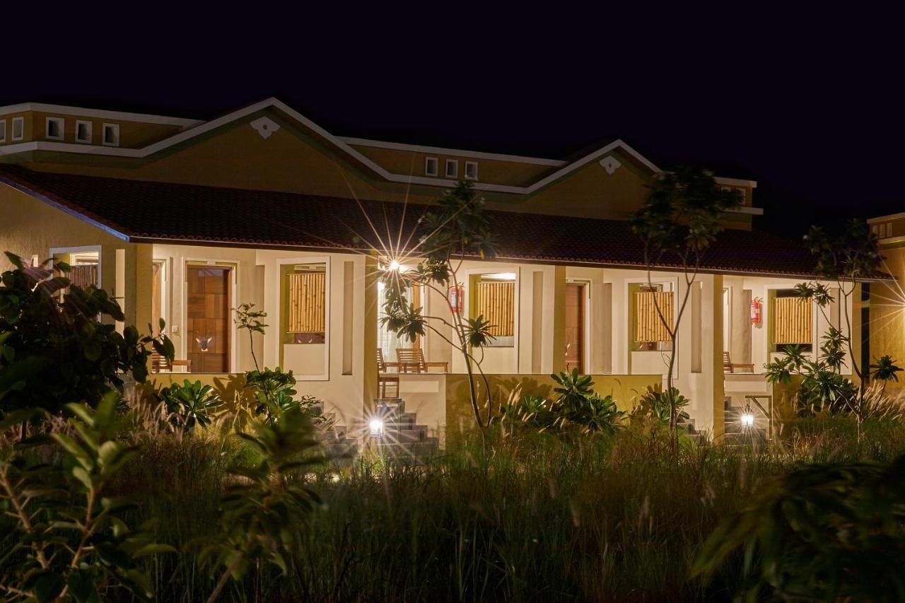 Blackbuck Safari Lodge Velavadar Bavliari Bagian luar foto